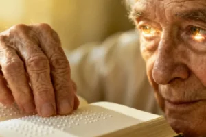 Retinal Implant Breakthrough Offers New Hope for Macular Degeneration Patients - Professional coverage
